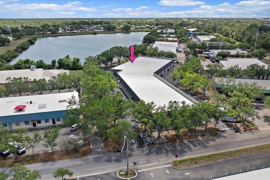 1891 Porter Lake Dr, Sarasota, FL for sale - Aerial - Image 2 of 10