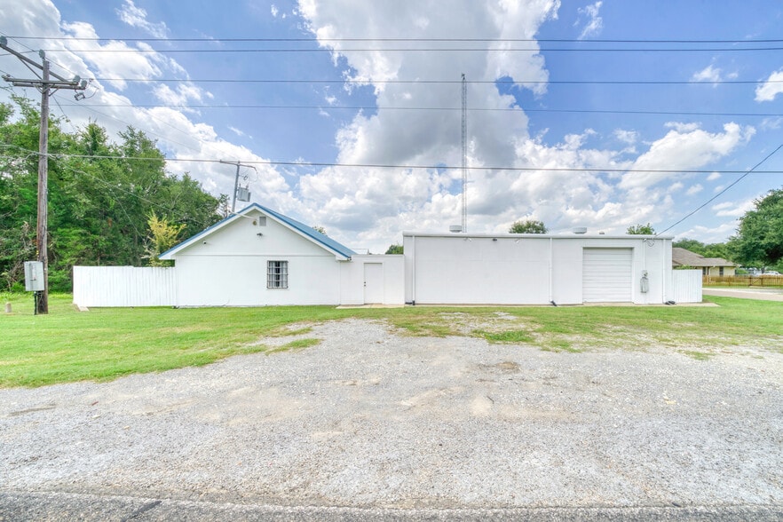 212 S Tammye Ln, Madisonville, TX for sale - Building Photo - Image 2 of 28