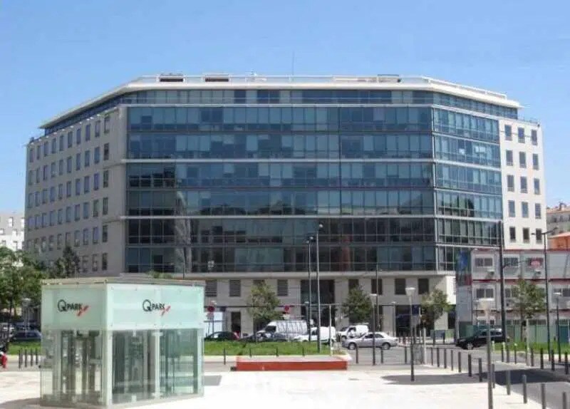 2-4 Place Laurent D'Arvieux, Marseille for lease - Building Photo - Image 1 of 2
