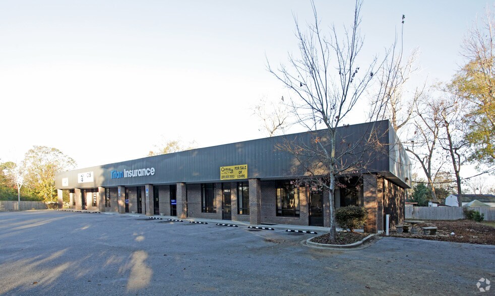 5022 W Fairfield Dr, Pensacola, FL à louer - Photo du bâtiment - Image 3 de 28