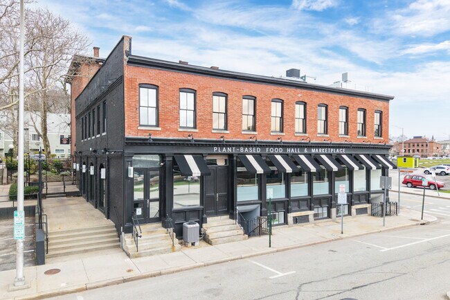 Plus de détails pour 334 S Water St, Providence, RI - Commerce de détail à vendre