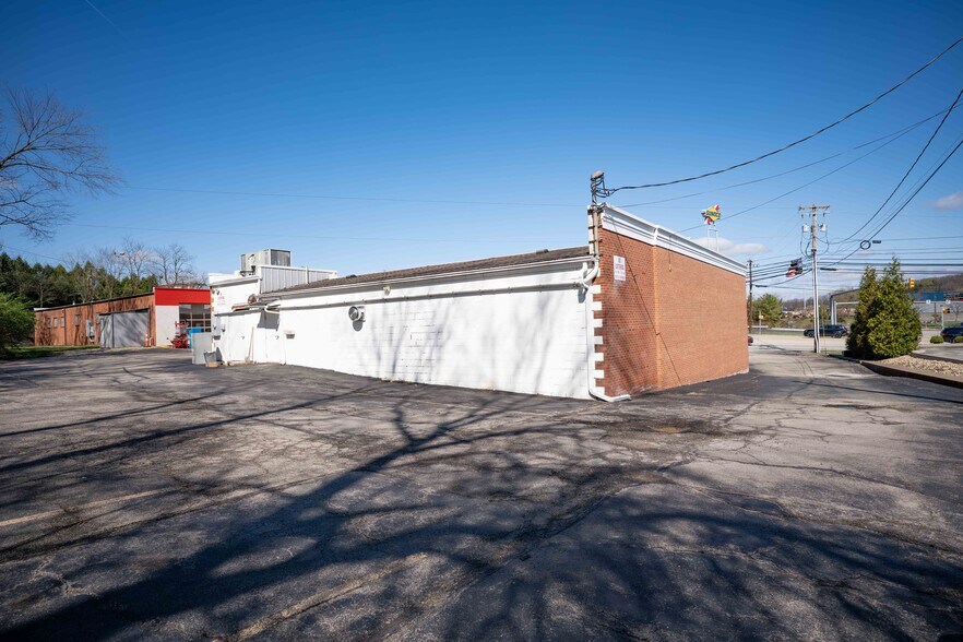 196 Murtland Ave, Washington, PA à vendre - Photo du bâtiment - Image 3 de 7
