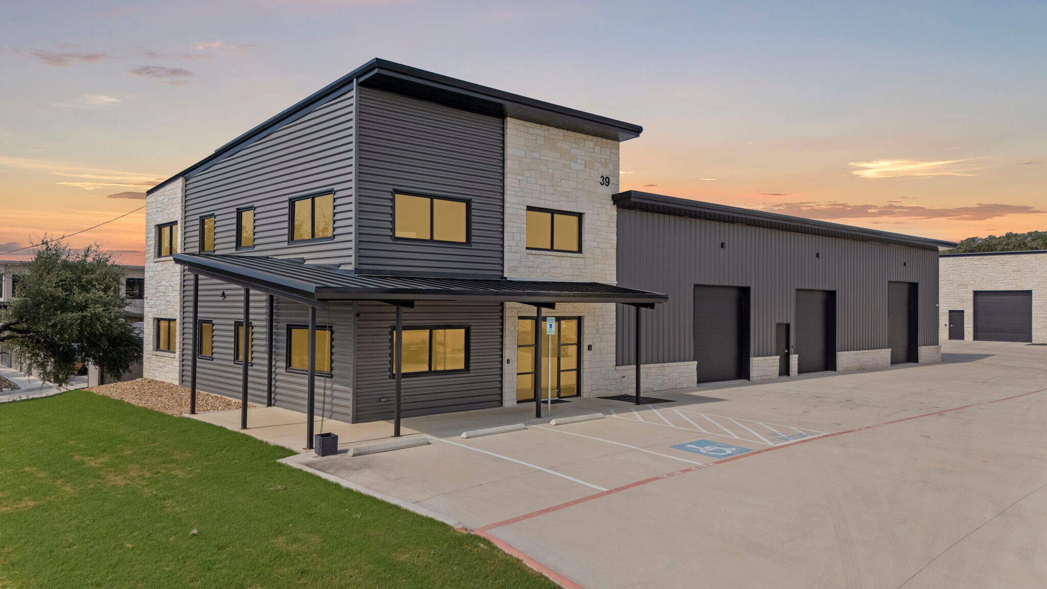 39 Truss Dr, Boerne, TX à vendre Photo du bâtiment- Image 1 de 106
