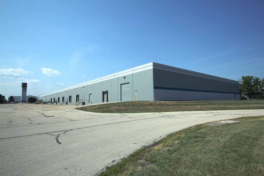 1175-1275 Airport Rd, Wilmington, OH à louer - Photo du bâtiment - Image 2 de 3