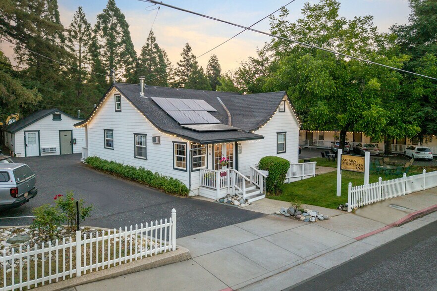 816 W Main St, Grass Valley, CA for sale - Building Photo - Image 2 of 61
