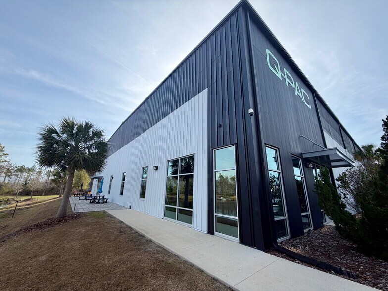 4010 Deerpark Blvd, Elkton, FL à vendre - Photo du bâtiment - Image 2 de 59