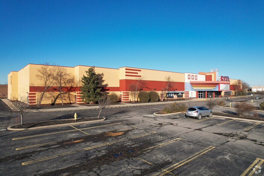 525 Marketplace Dr, Henrietta, NY à vendre - Photo principale - Image 2 de 11