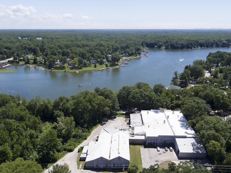 169 Park St, Fruitport, MI for lease - Building Photo - Image 2 of 5