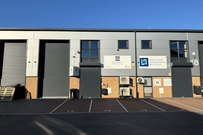 Oakfield Rd, Three Legged Cross à vendre - Photo du bâtiment - Image 1 de 1