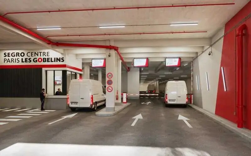 Industrial in Paris for lease Interior Photo- Image 1 of 1