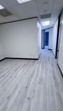 6430 Richmond Ave, Houston, TX à louer - Vidéo sur l’inscription commerciale