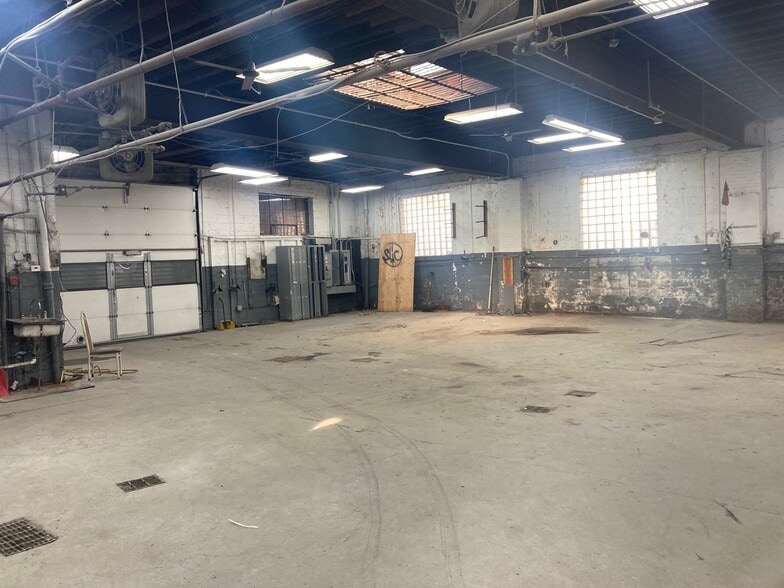 4344 Bronx Blvd, Bronx, NY for sale - Building Photo - Image 2 of 8