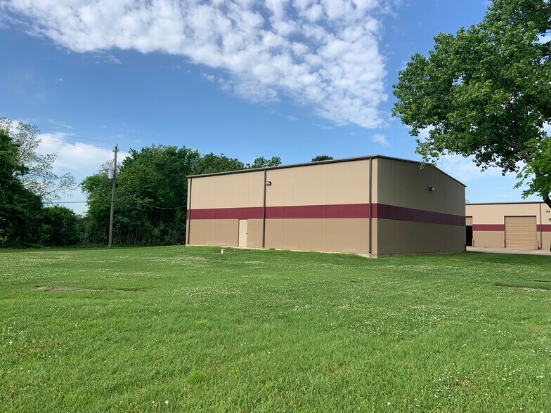 2528 Hatfield Rd, Pearland, TX à louer - Photo du bâtiment - Image 3 de 3