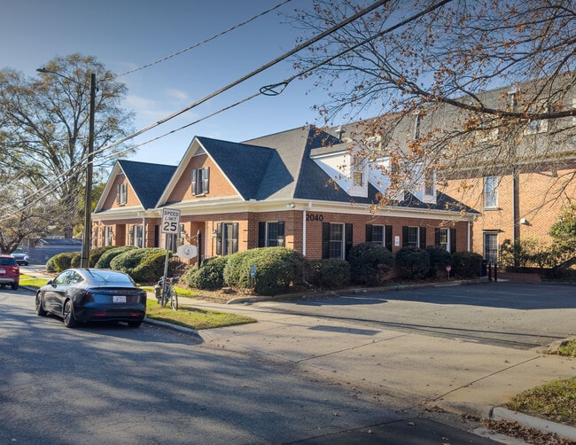 Plus de détails pour 2040 Randolph Rd, Charlotte, NC - Bureau à vendre