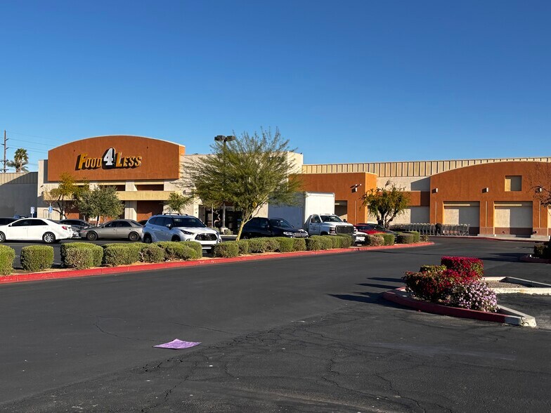 82140-82150 Highway 111, Indio, CA à vendre - Photo du bâtiment - Image 2 de 3