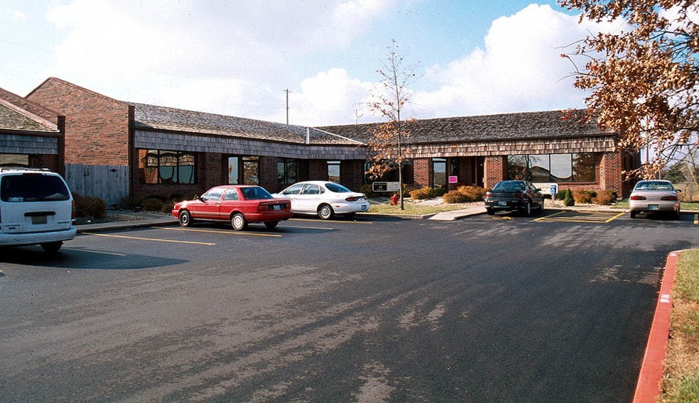 1900-1912 NW Copper Oaks Cir, Blue Springs, MO for sale - Other - Image 2 of 19