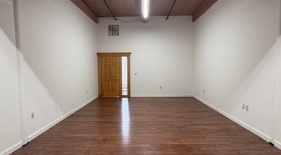 60 Island St, Lawrence, MA à louer Photo intérieure- Image 2 de 7