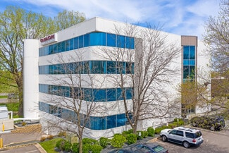 Plus de détails pour 10700 Old County Highway 15, Plymouth, MN - Bureau à louer