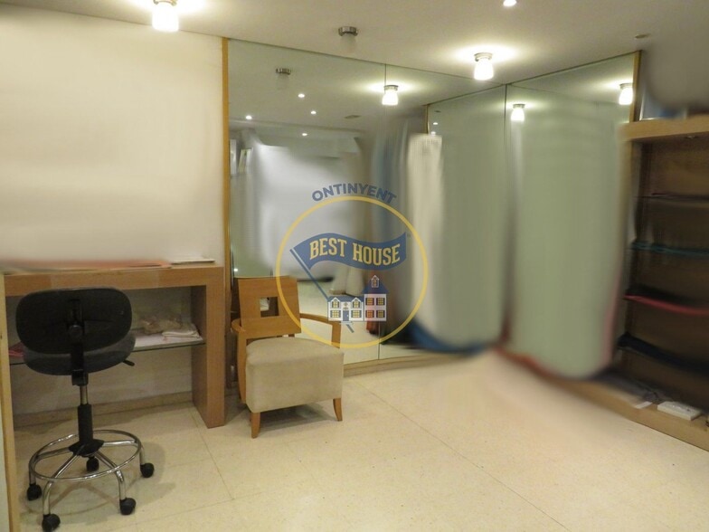 Retail in Ontinyent, Valencia for lease - Building Photo - Image 1 of 3