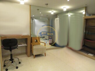 Plus de détails pour Commerce de détail à louer