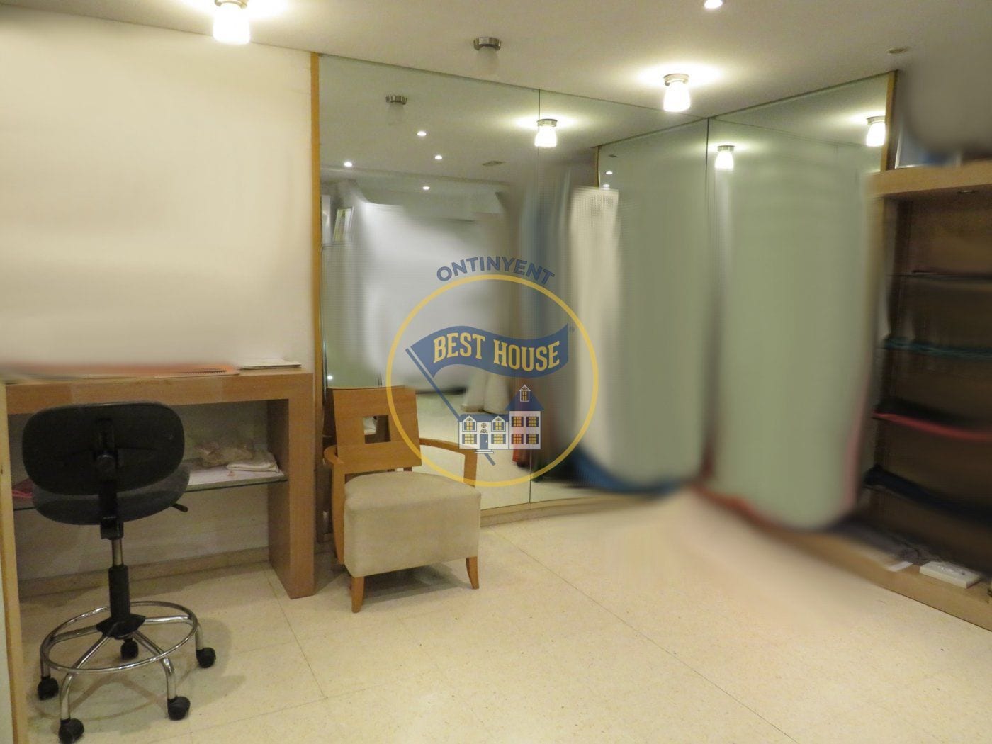 Retail in Ontinyent, Valencia for lease Building Photo- Image 1 of 4