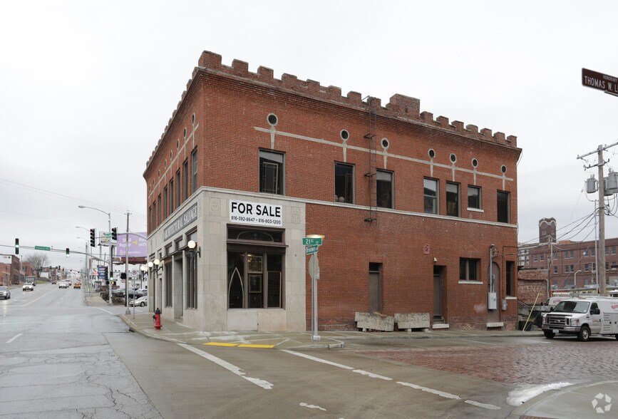 2045 Broadway Blvd, Kansas City, MO for sale - Building Photo - Image 2 of 22