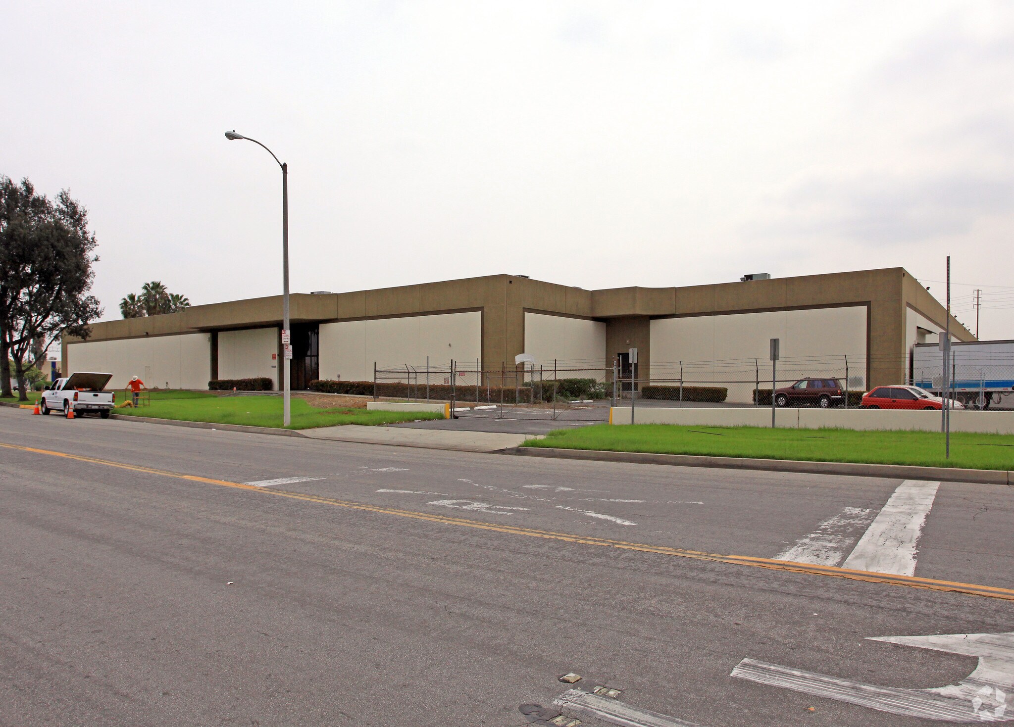 18626 S Reyes Ave, Compton, CA for lease Primary Photo- Image 1 of 6