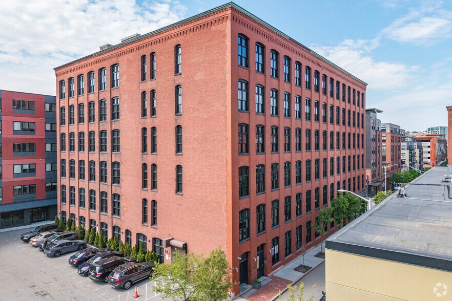 95 Chestnut St, Providence, RI for lease - Building Photo - Image 1 of 9