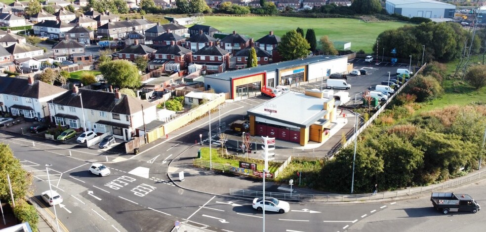 High St, Stoke On Trent for lease - Primary Photo - Image 1 of 5