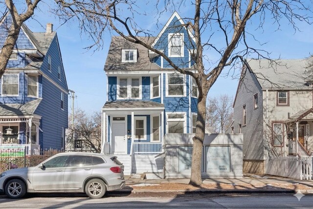2144 W Montrose Ave, Chicago, IL for lease Primary Photo- Image 1 of 6