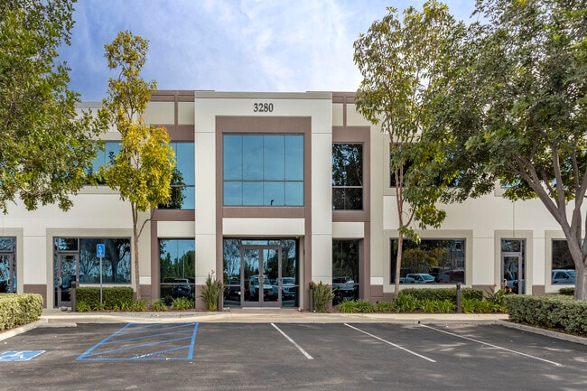 Plus de détails pour 3280 Grey Hawk Ct, Carlsbad, CA - Flex à vendre