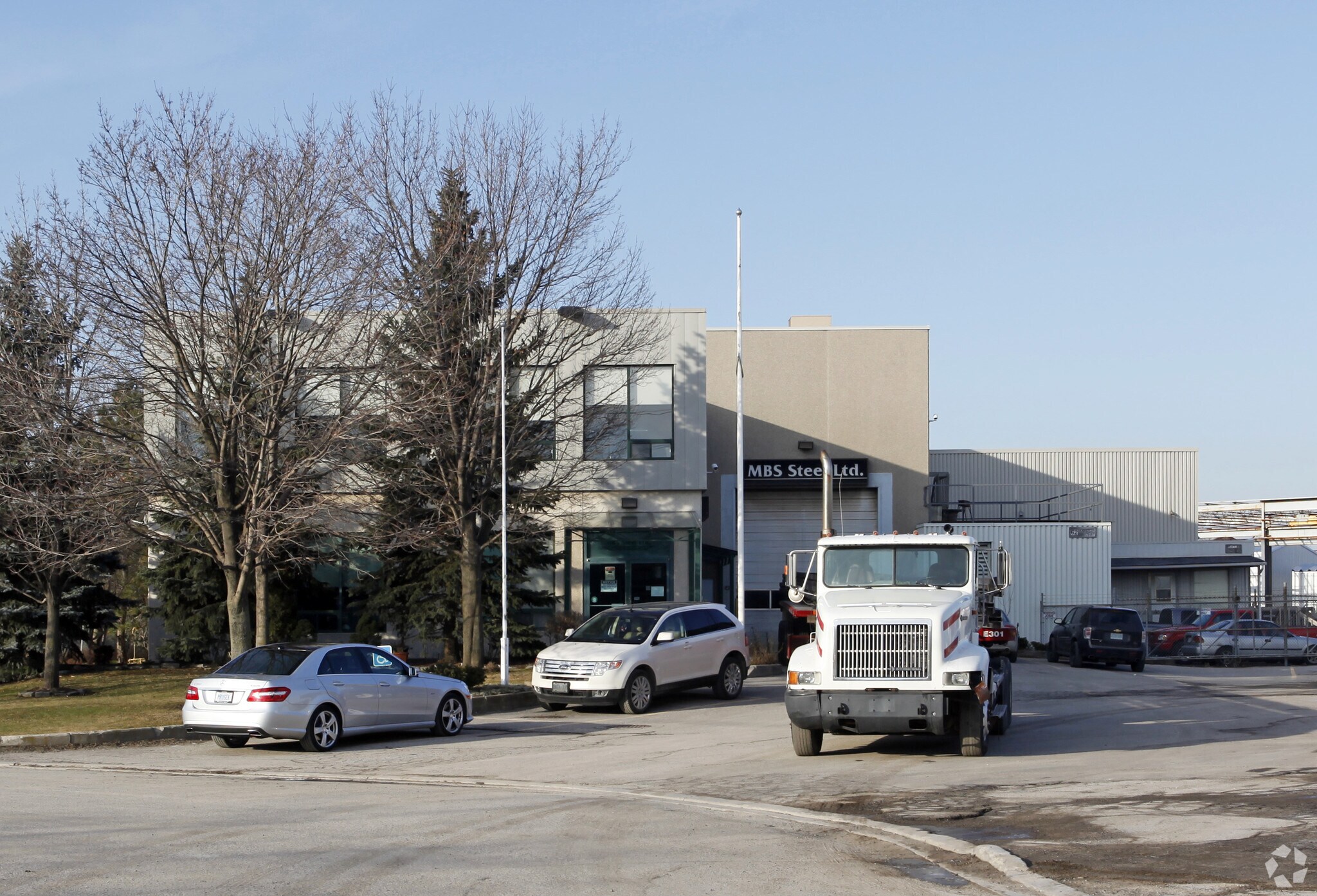 62 Progress Ct, Brampton, ON à vendre Photo principale- Image 1 de 1