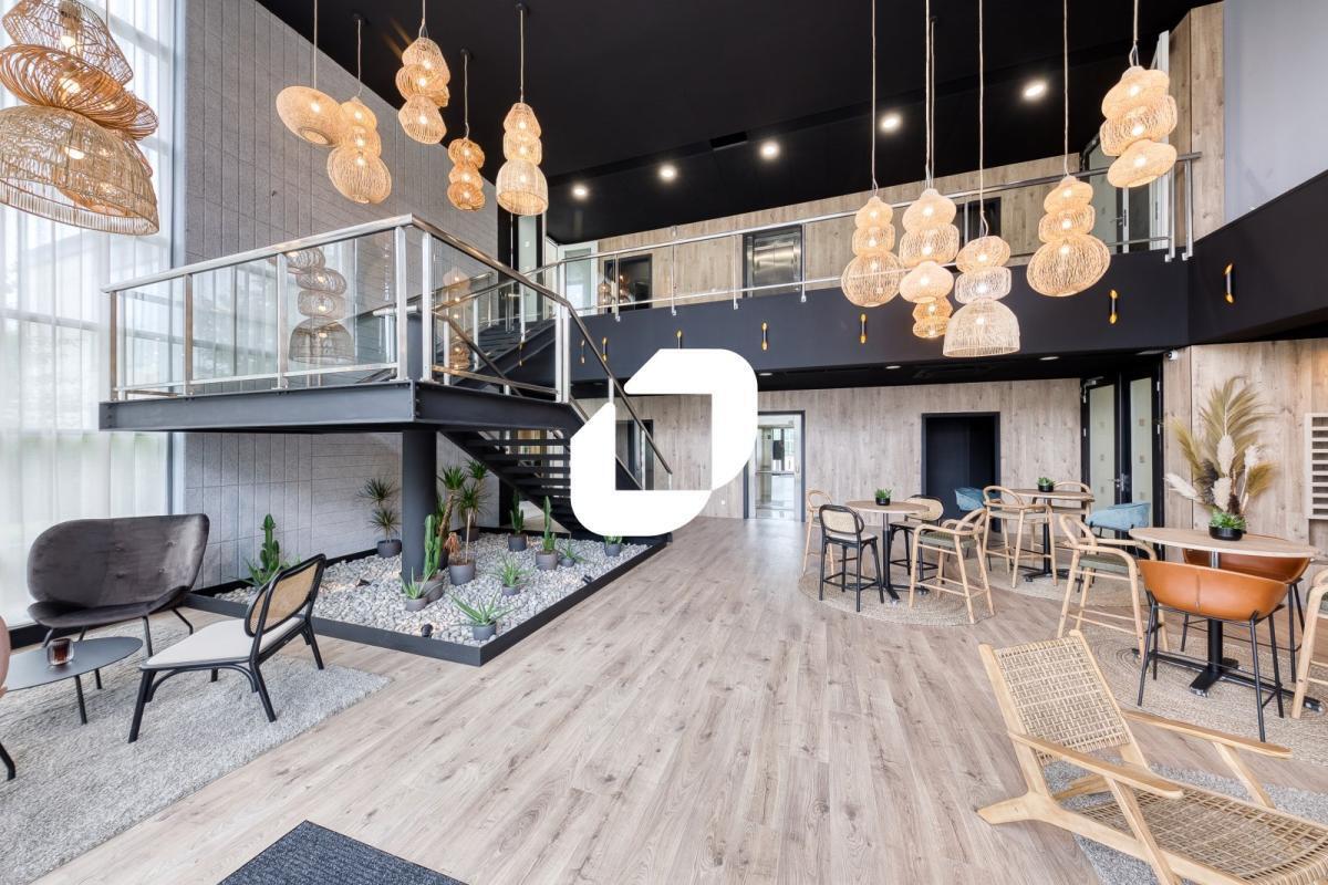 Office in Serris for lease Building Photo- Image 1 of 18