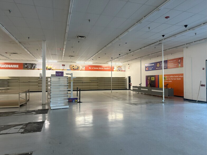 1101-1291 Sanguinetti Rd, Sonora, CA for lease - Interior Photo - Image 3 of 12