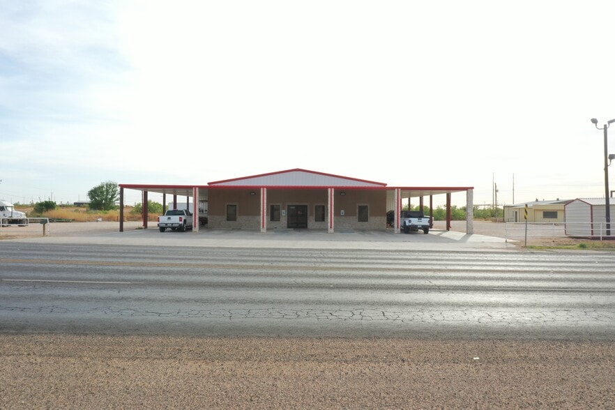 1207 NW Mustang Dr, Andrews, TX for sale - Building Photo - Image 3 of 27