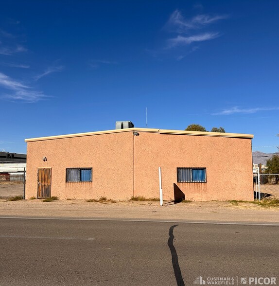 3441 E Michigan St, Tucson, AZ for lease - Interior Photo - Image 2 of 5