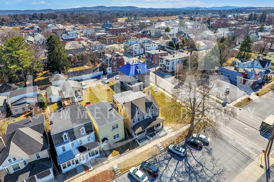 240-242 Bosler Ave, Lemoyne, PA for sale - Primary Photo - Image 1 of 1
