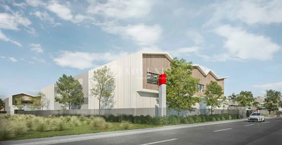 Local d'activités dans Montmagny à vendre - Photo du bâtiment - Image 2 de 2