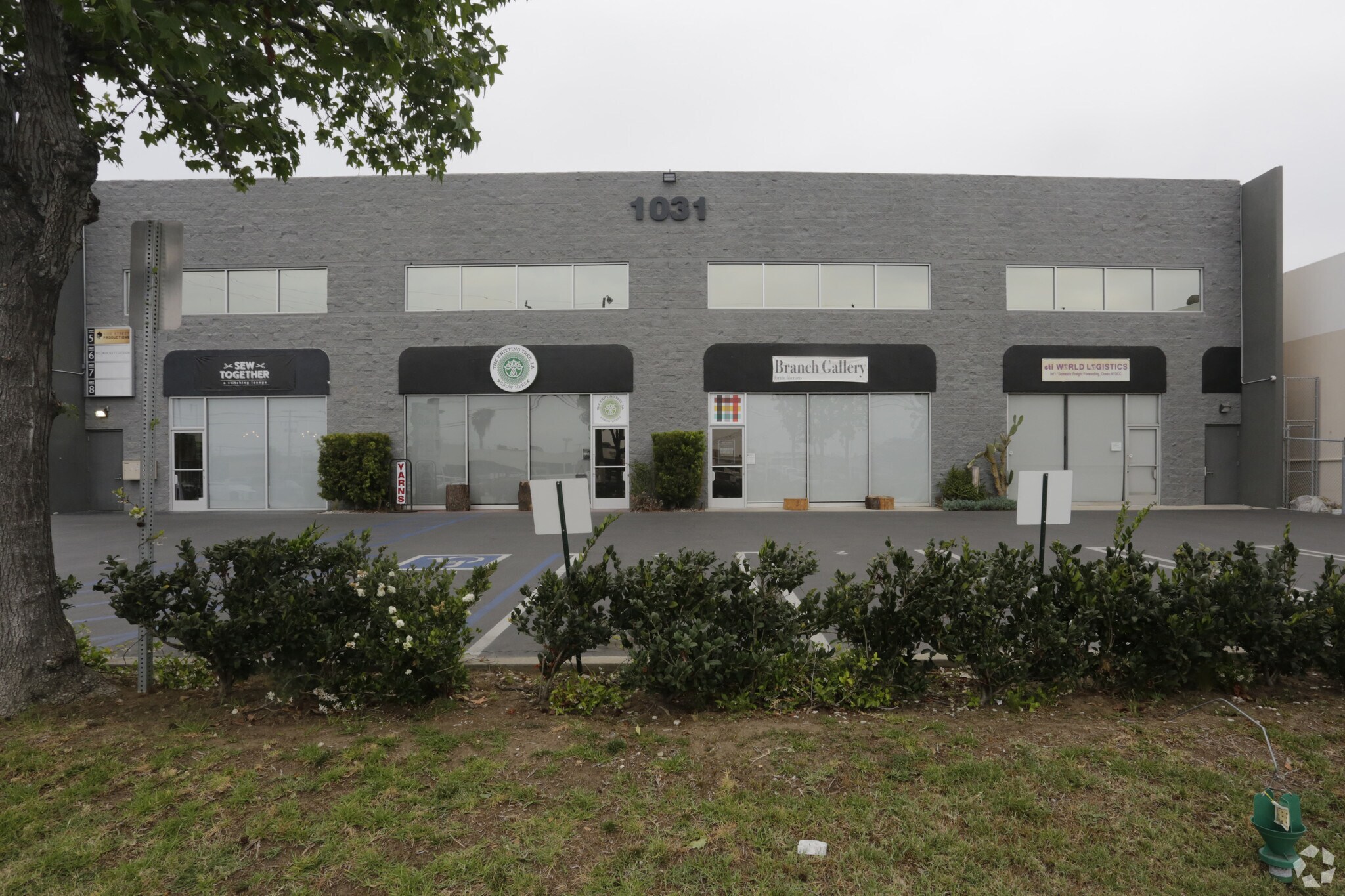1031 W Manchester Blvd, Inglewood, CA à louer Photo du bâtiment- Image 1 de 23