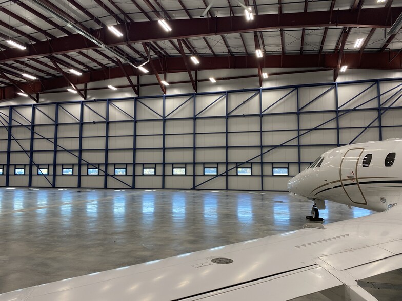 5175 Old Airport Rd, Hazle Township, PA for lease - Interior Photo - Image 2 of 48