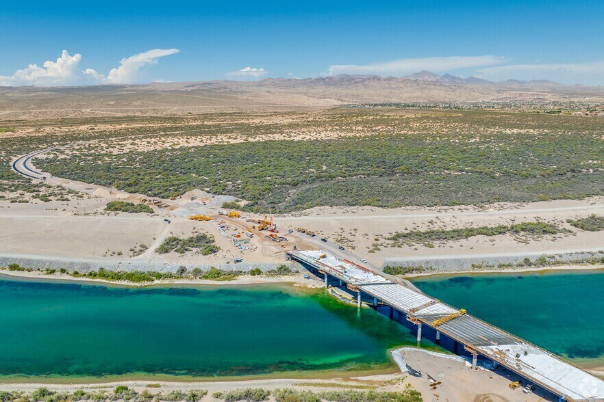 Silver State Rd, Laughlin, NV à vendre - Photo du bâtiment - Image 1 de 13