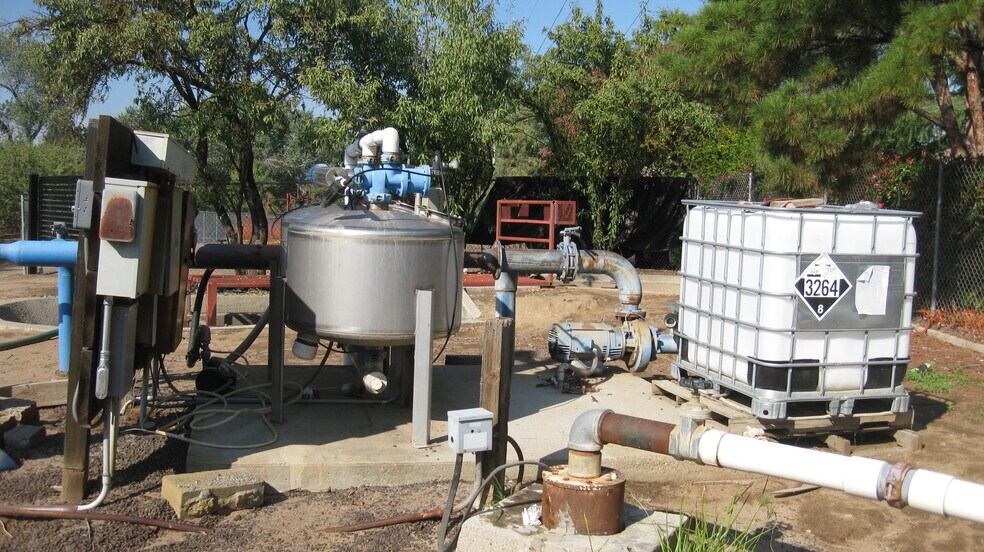 2524 N McCall Ave, Sanger, CA for sale - Building Photo - Image 2 of 3