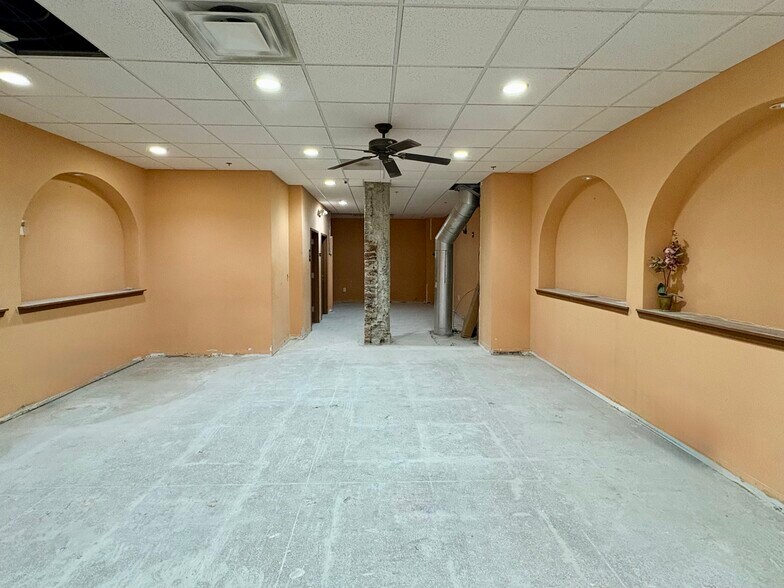 100 N 17th St, Philadelphia, PA for lease - Building Photo - Image 2 of 11