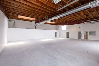 4625 W Washington Blvd, Los Angeles, CA for lease Interior Photo- Image 2 of 16