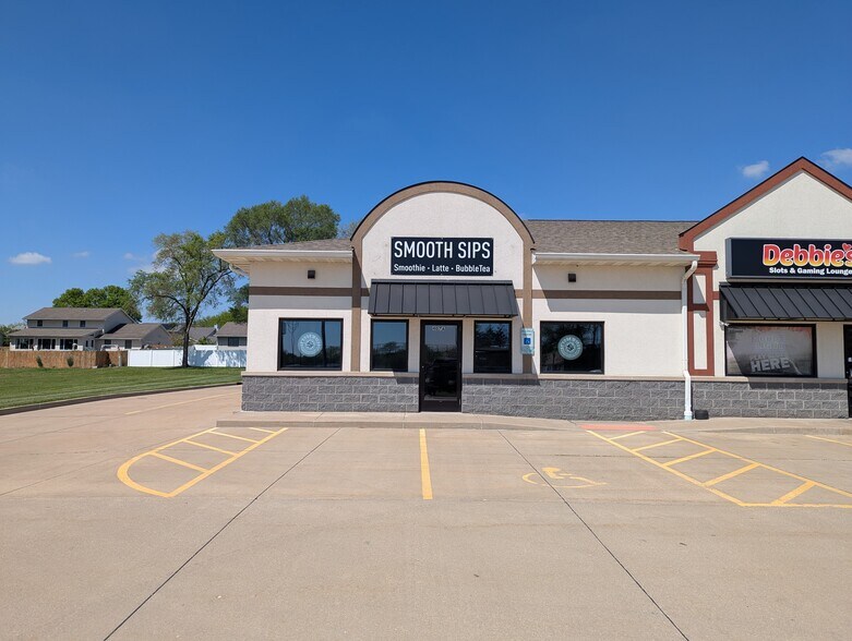 407 S 4th St, Dunlap, IL à vendre - Photo du bâtiment - Image 3 de 15