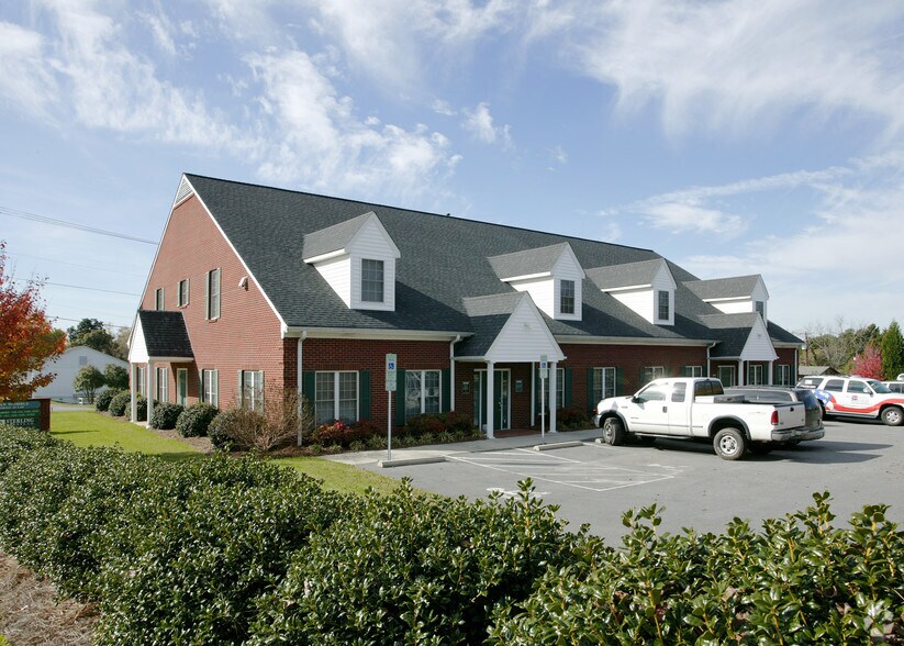 3802 Clemmons Rd, Clemmons, NC à louer - Photo du bâtiment - Image 2 de 8