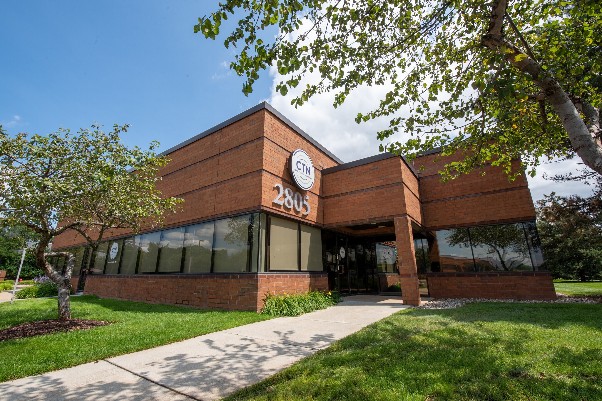 2805 S Industrial Hwy, Ann Arbor, MI à louer Photo du bâtiment- Image 1 de 13