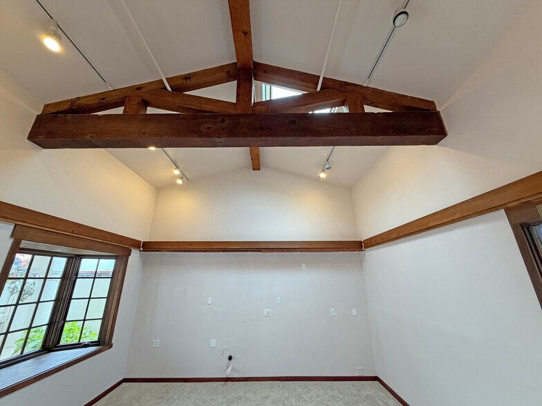1525 State St, Santa Barbara, CA à louer - Photo intérieure - Image 3 de 14