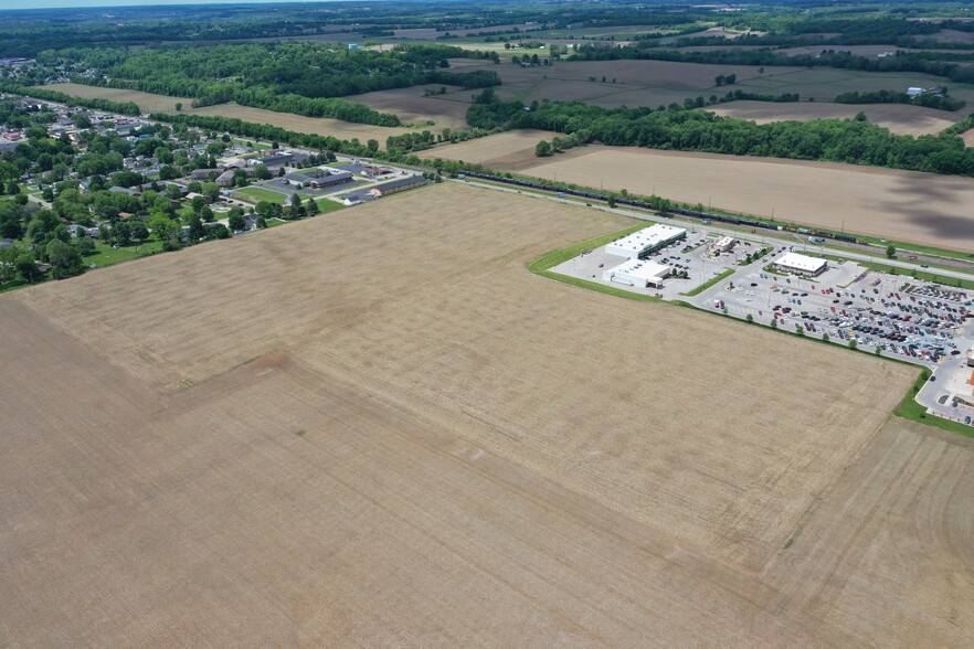 Western Ave, Connersville, IN à vendre - Photo du bâtiment - Image 1 de 1