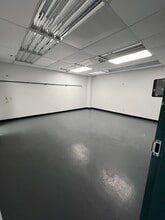 4635 Andrews St, North Las Vegas, NV for sale Interior Photo- Image 1 of 15